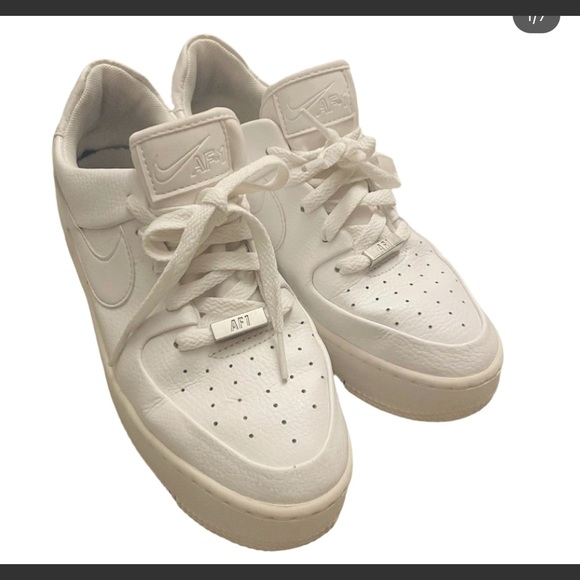 SOLD Nike Air Forces 1 - Picture 1 of 6